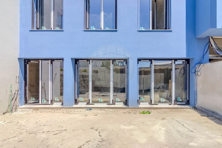 Apartamento T2 para Venda em Campanhã Foto 3