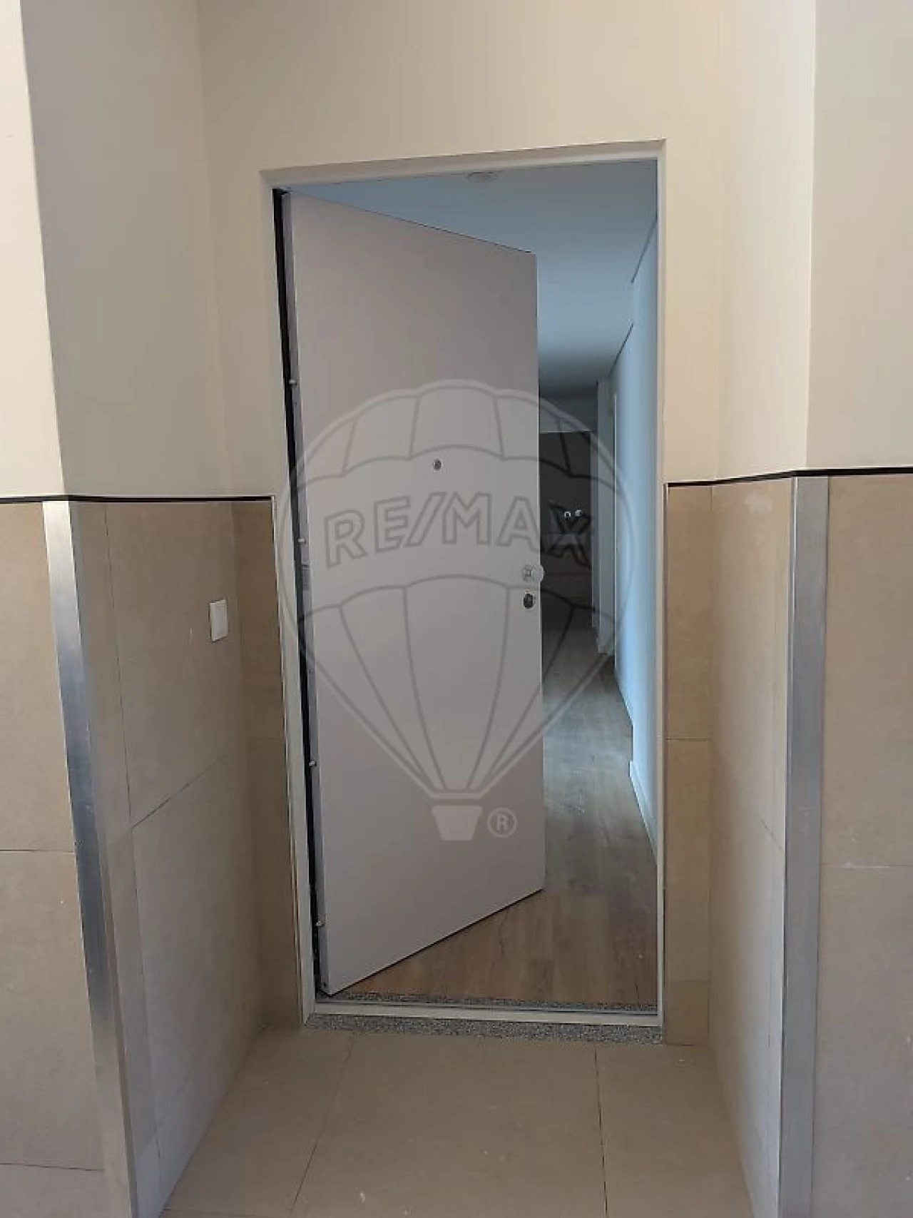 Apartamento T2 para Venda em Campanhã Foto 9