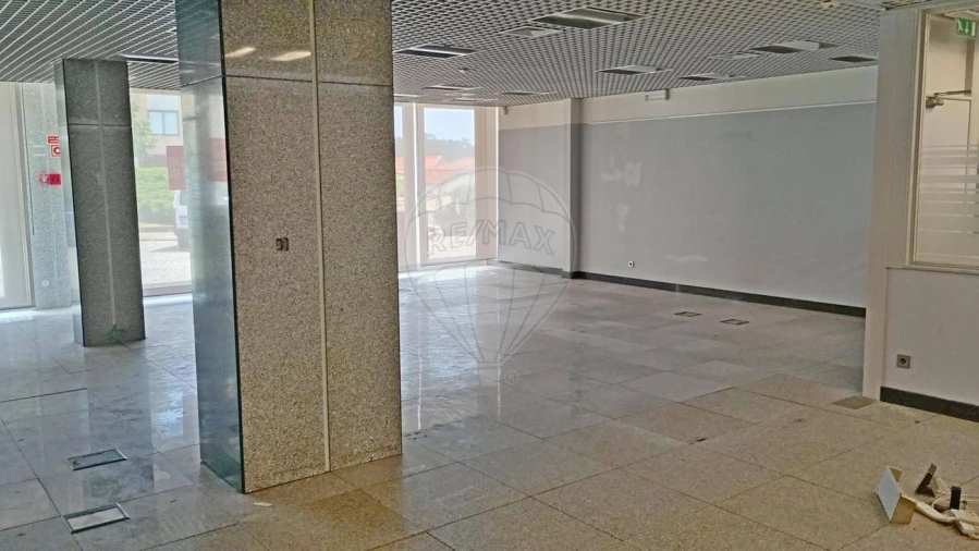 Loja para Venda em Cortegaça Foto 9