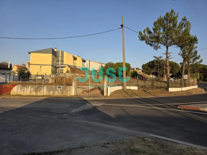 Terreno para Venda em Amora Foto 2