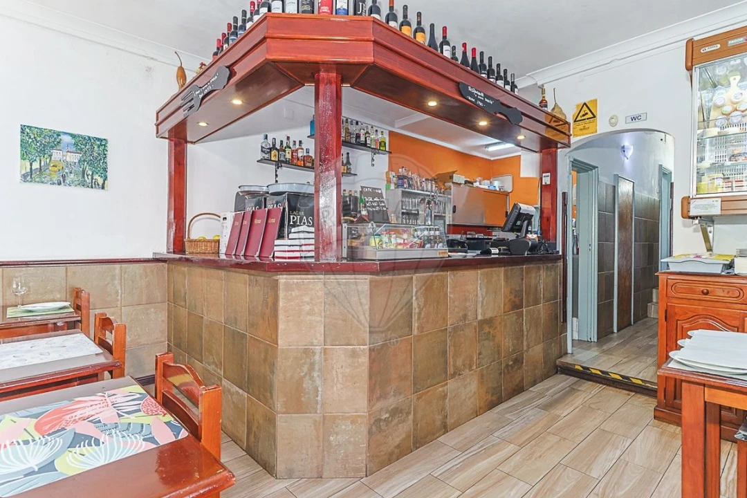 Negócio para Venda em Sé Nova, Santa Cruz, Almedina e São Bartolomeu Foto 18