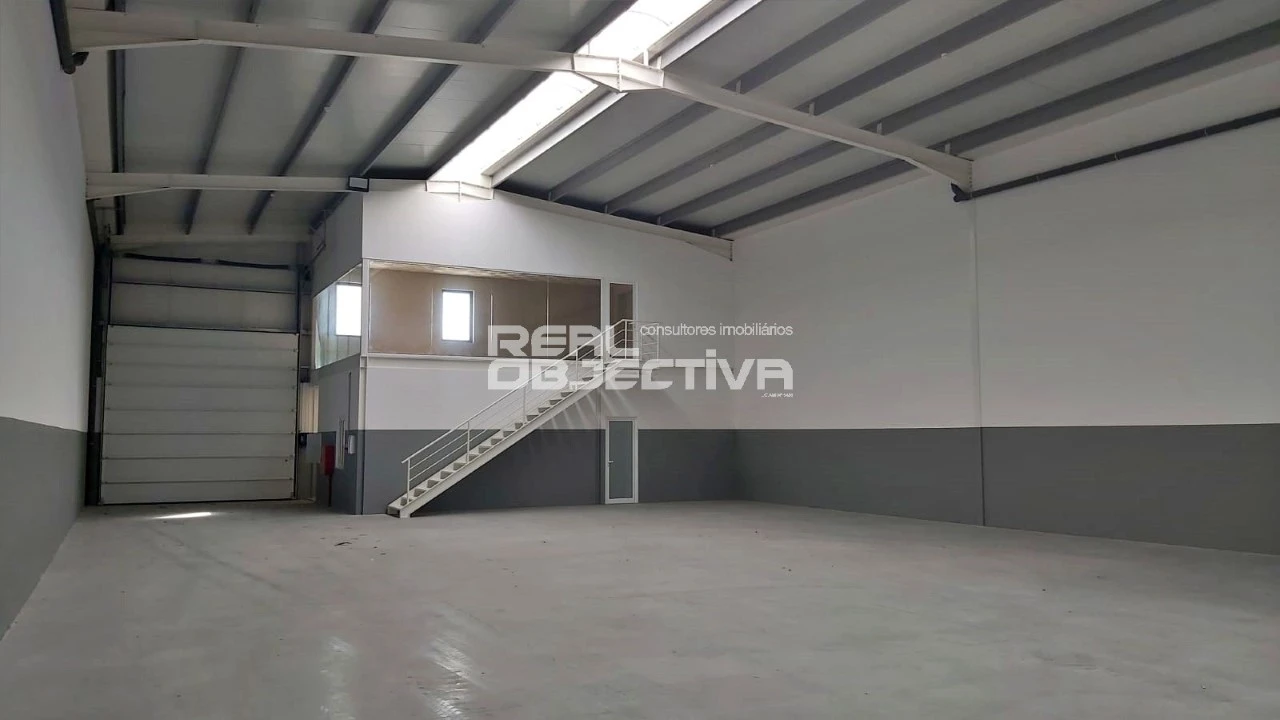 Armazém para Arrendamento em Aver-O-Mar, Amorim e Terroso Foto 5