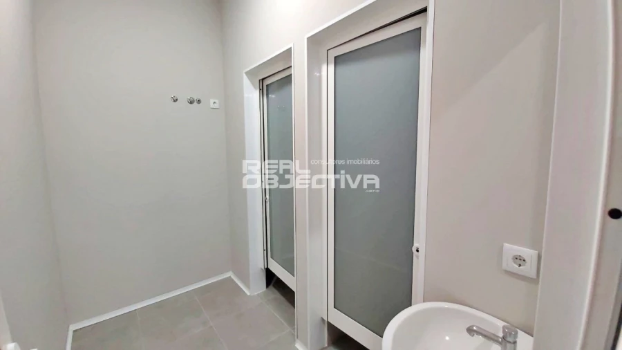 Armazém para Arrendamento em Aver-O-Mar, Amorim e Terroso Foto 15