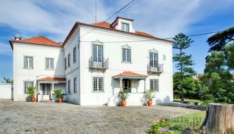 Moradia T10 para Venda em Cascais e Estoril