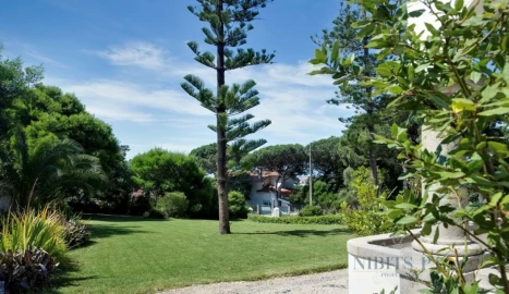 Moradia T10 para Venda em Cascais e Estoril