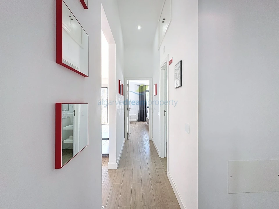 Moradia T2 para Venda em Albufeira e Olhos de Água Foto 11