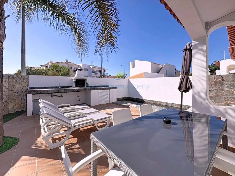 Moradia T2 para Venda em Albufeira e Olhos de Água Foto 27