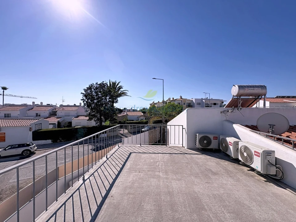 Moradia T2 para Venda em Albufeira e Olhos de Água Foto 30