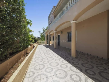Moradia T5 para Venda em Silves