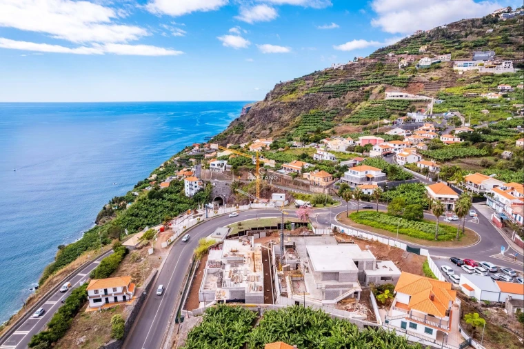 Moradia T4 para Venda em Arco da Calheta Foto 97