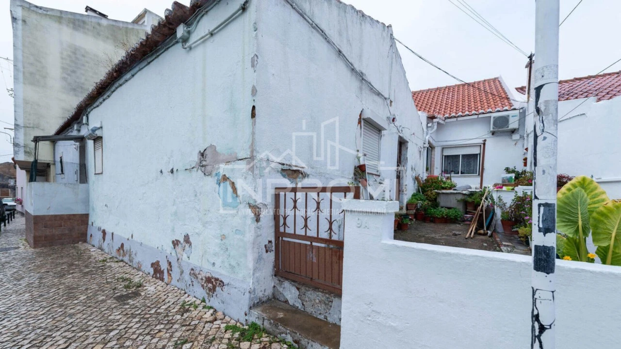 Moradia T1 para Venda em Santo Antão e São Julião do Tojal Foto 7