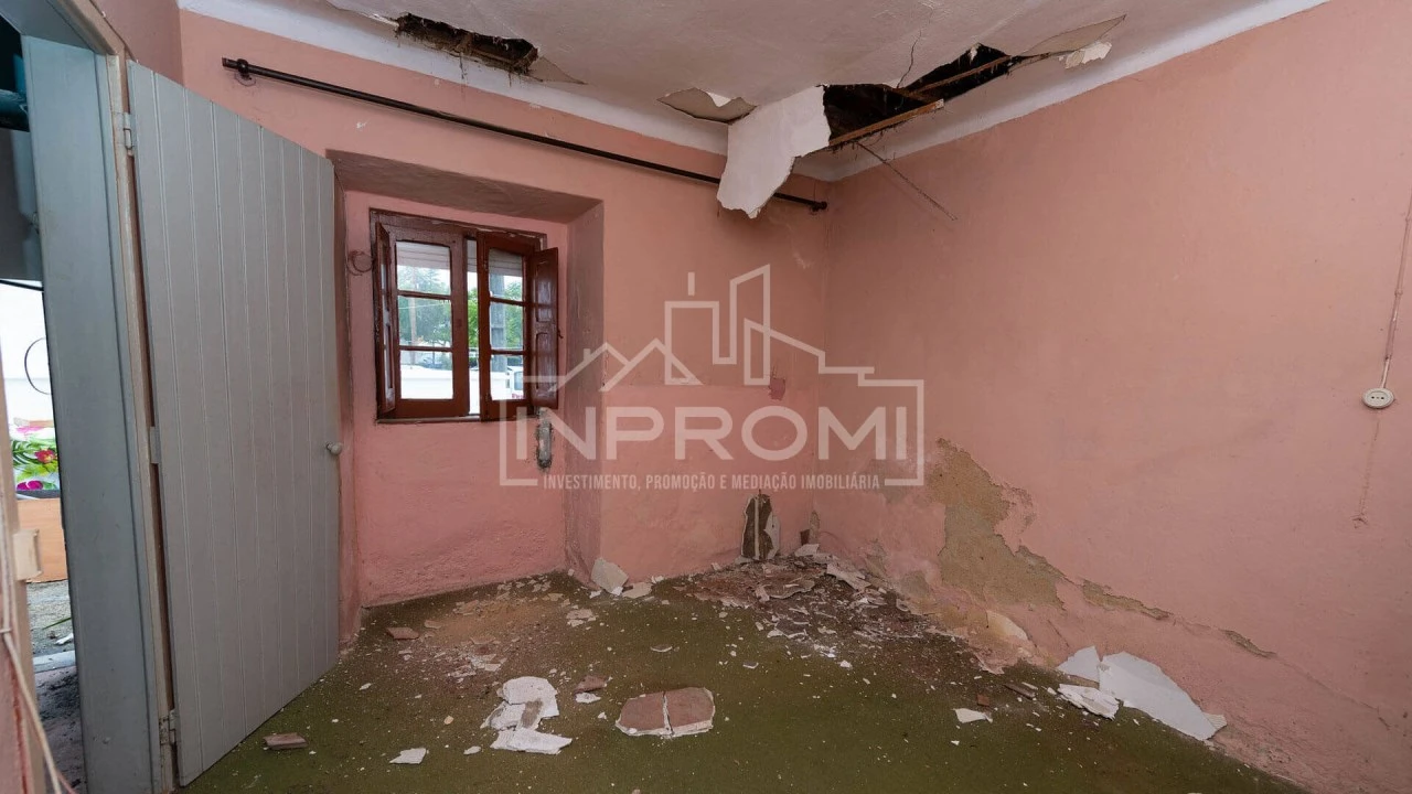 Moradia T1 para Venda em Santo Antão e São Julião do Tojal Foto 10