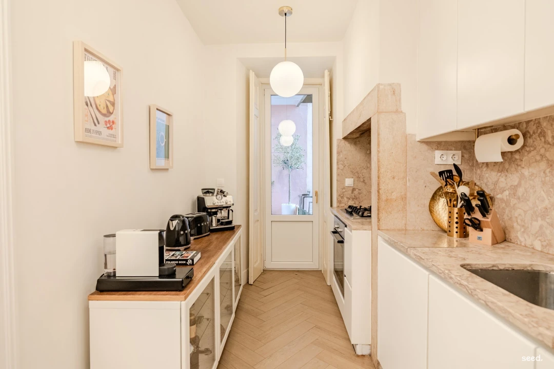 Apartamento T4 para Venda em Santo António Foto 14