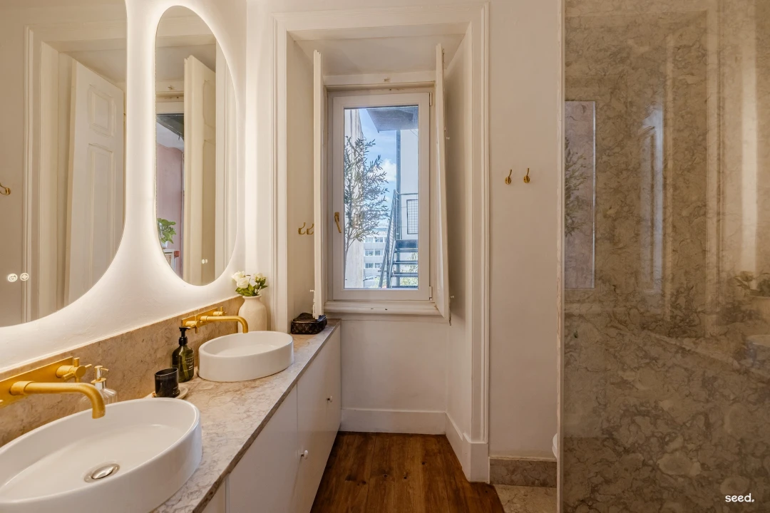 Apartamento T4 para Venda em Santo António Foto 25