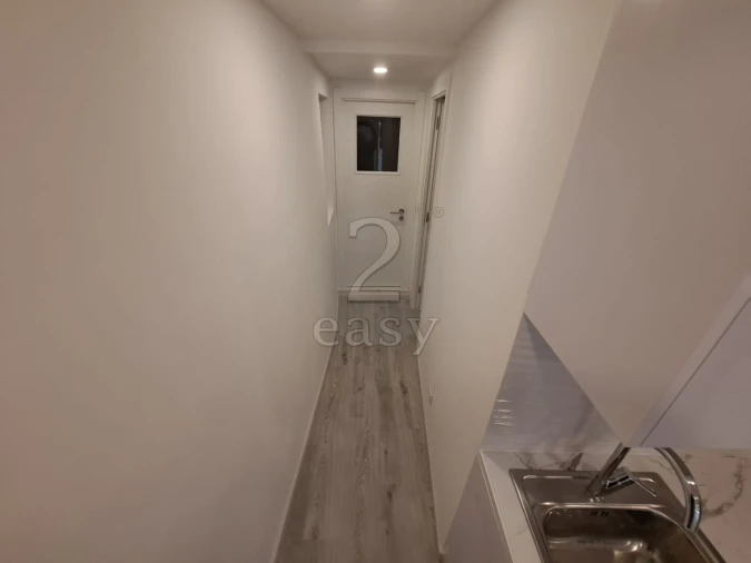 Apartamento T1 para Arrendamento em Misericórdia Foto 6