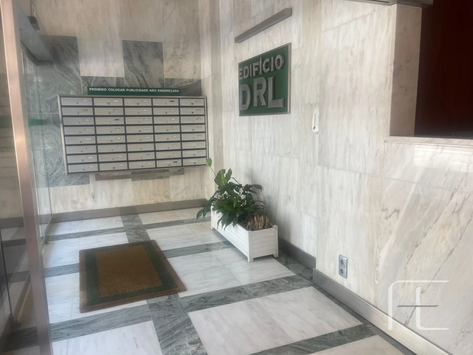 Escritório para Venda em Cedofeita, Santo Ildefonso, Sé, Miragaia, São Nicolau e Vitória Foto 1