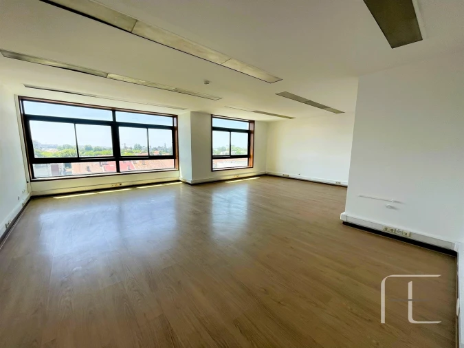 Escritório para Venda em Cedofeita, Santo Ildefonso, Sé, Miragaia, São Nicolau e Vitória Foto 5