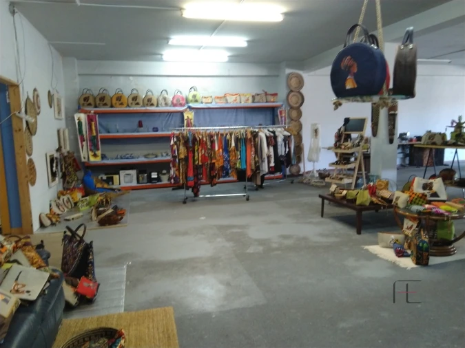 Loja para Venda em São Mamede de Infesta e Senhora da Hora Foto 20