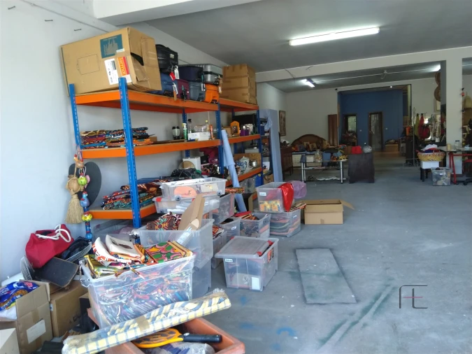 Loja para Venda em São Mamede de Infesta e Senhora da Hora Foto 16