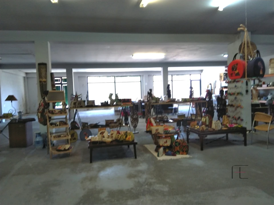 Loja para Venda em São Mamede de Infesta e Senhora da Hora Foto 21