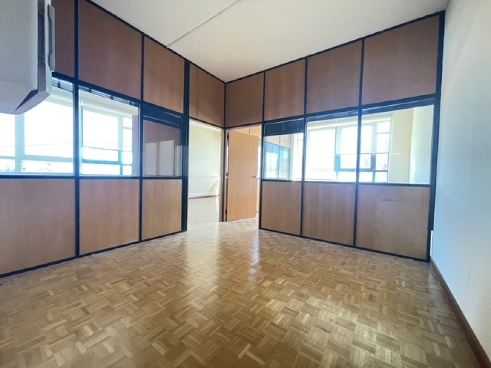 Escritório para Arrendamento em Pedroso e Seixezelo Foto 23