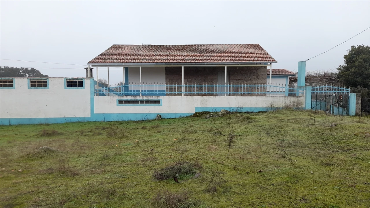 Quinta T0 para Venda em Escalos de Baixo e Mata Foto 9