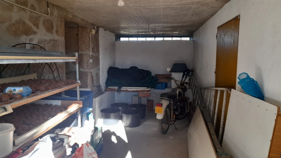 Quinta T0 para Venda em Escalos de Baixo e Mata Foto 26