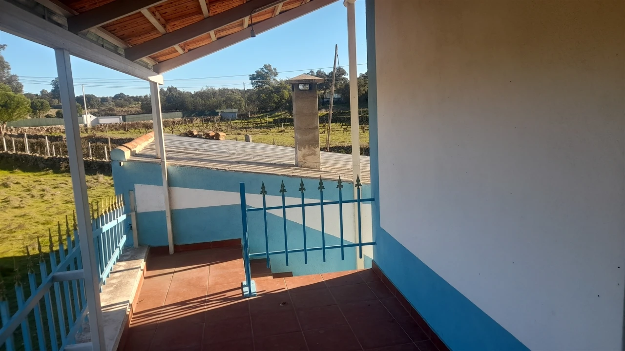 Quinta T0 para Venda em Escalos de Baixo e Mata Foto 11