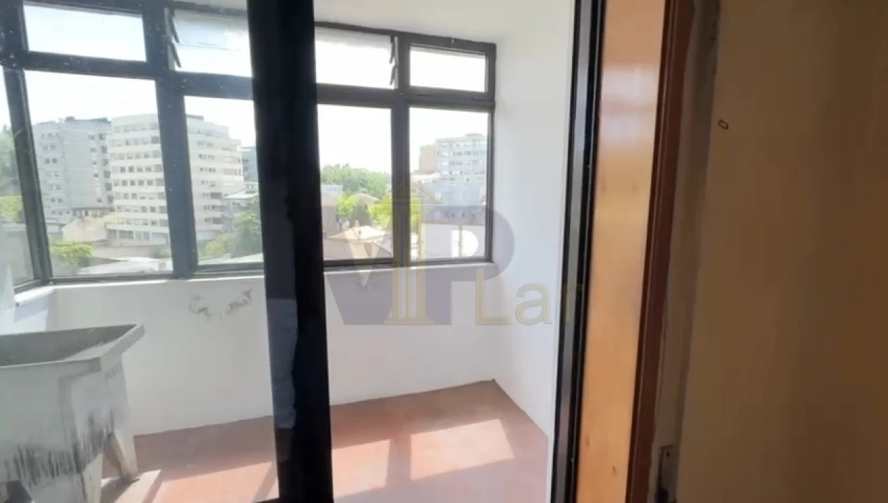 Apartamento T2 para Venda em Lordelo do Ouro e Massarelos Foto 2
