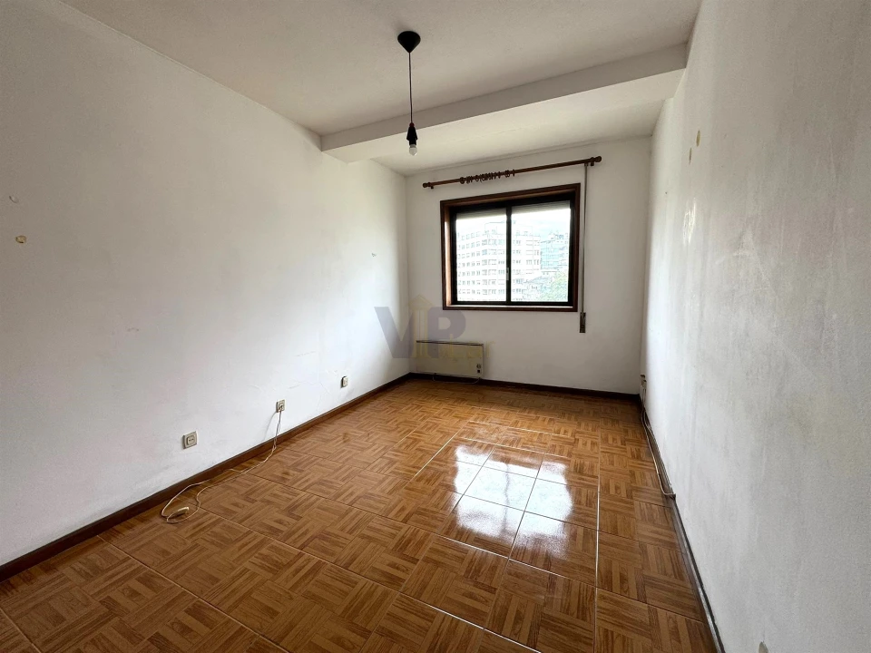 Apartamento T2 para Venda em Lordelo do Ouro e Massarelos Foto 9