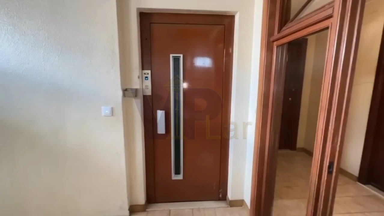 Apartamento T2 para Venda em Lordelo do Ouro e Massarelos Foto 12