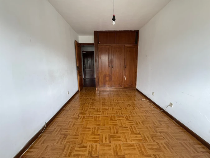 Apartamento T2 para Venda em Lordelo do Ouro e Massarelos Foto 10