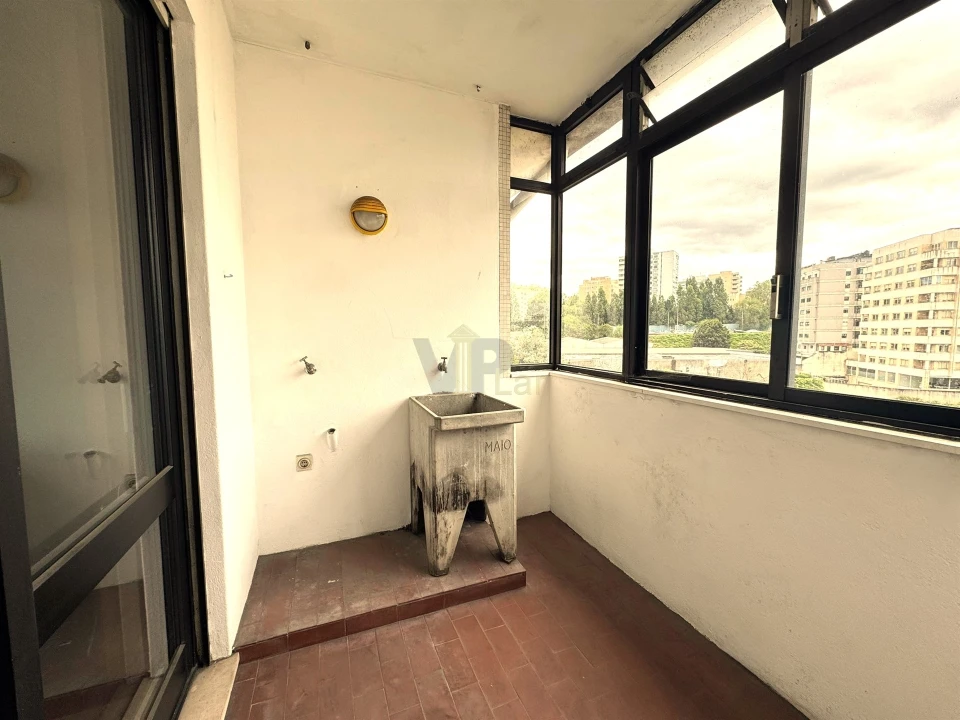 Apartamento T2 para Venda em Lordelo do Ouro e Massarelos Foto 4