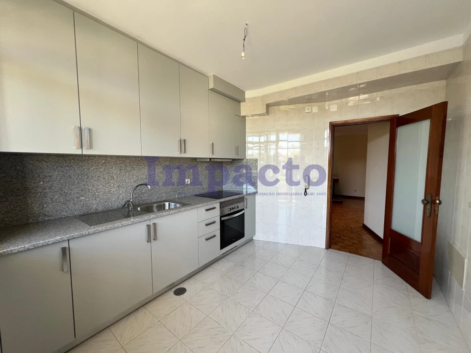 Apartamento T3 para Venda em São João da Madeira Foto 7