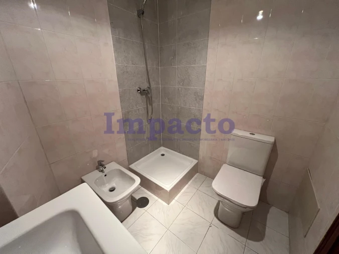 Apartamento T3 para Venda em São João da Madeira Foto 14