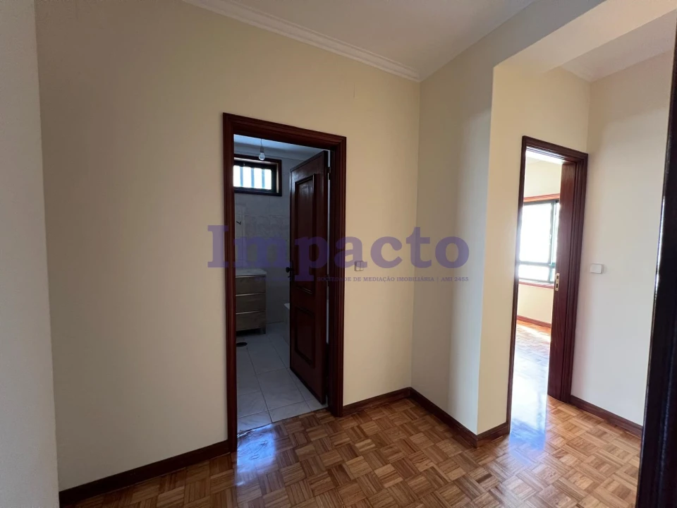 Apartamento T3 para Venda em São João da Madeira Foto 17