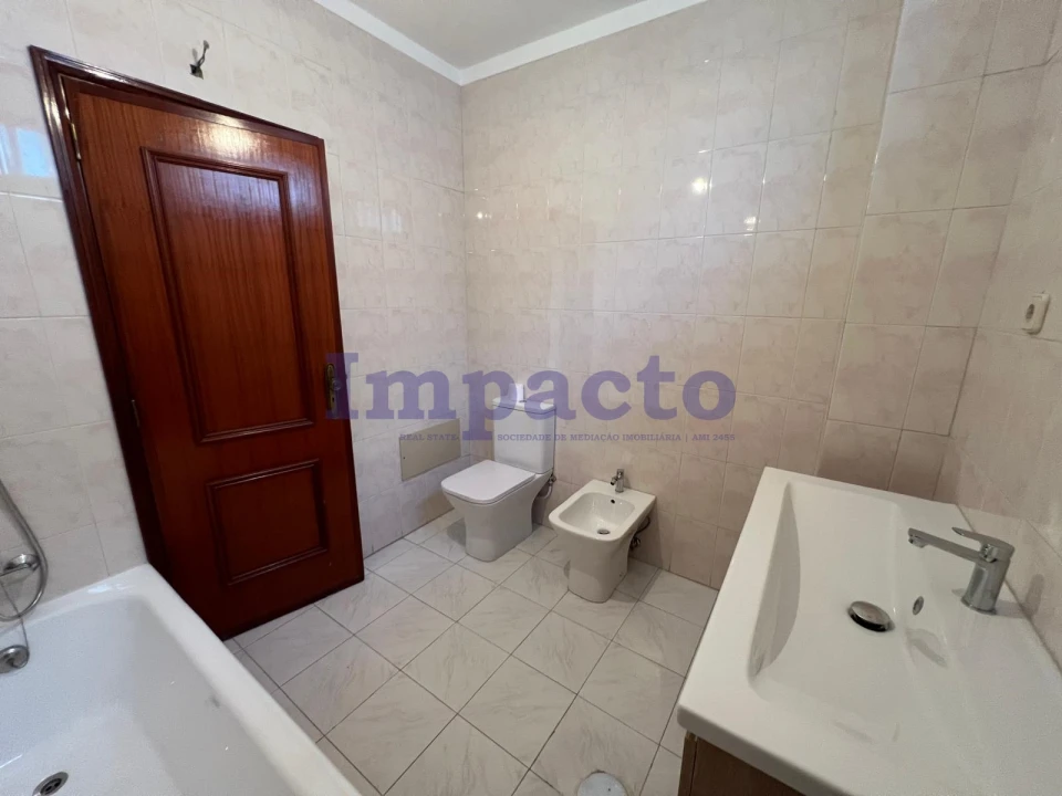 Apartamento T3 para Venda em São João da Madeira Foto 18