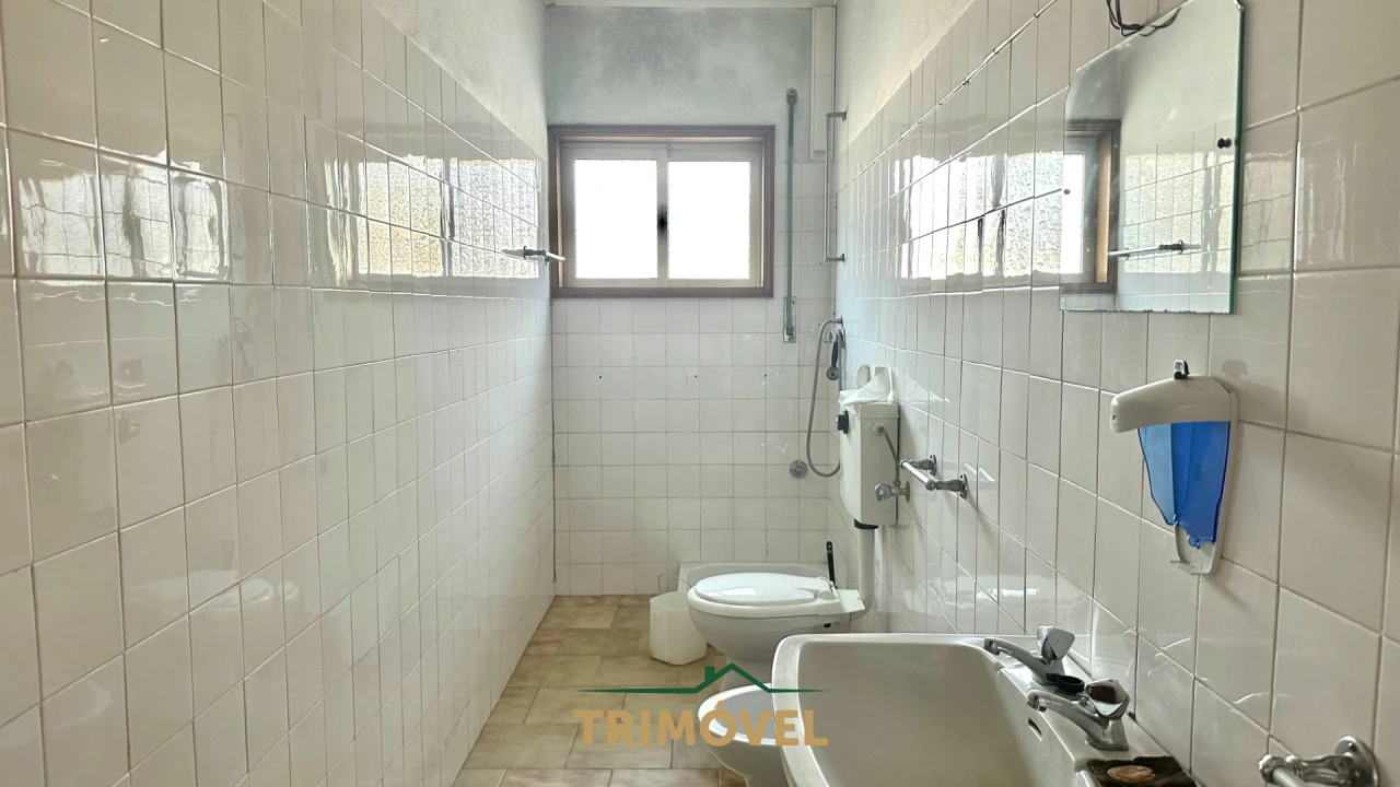 Negócio para Arrendamento em São Roque Foto 9