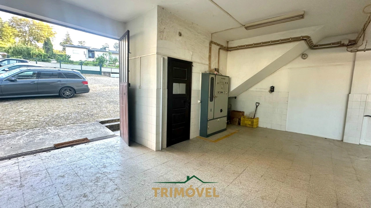 Negócio para Arrendamento em São Roque Foto 5