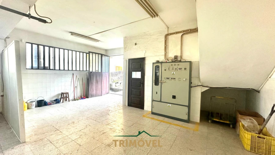 Negócio para Arrendamento em São Roque Foto 4