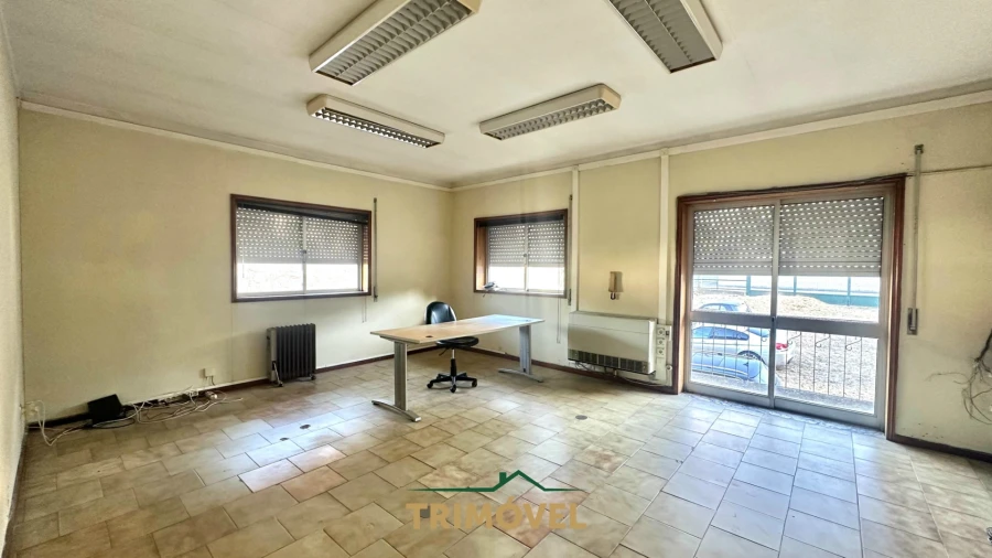 Negócio para Arrendamento em São Roque Foto 10