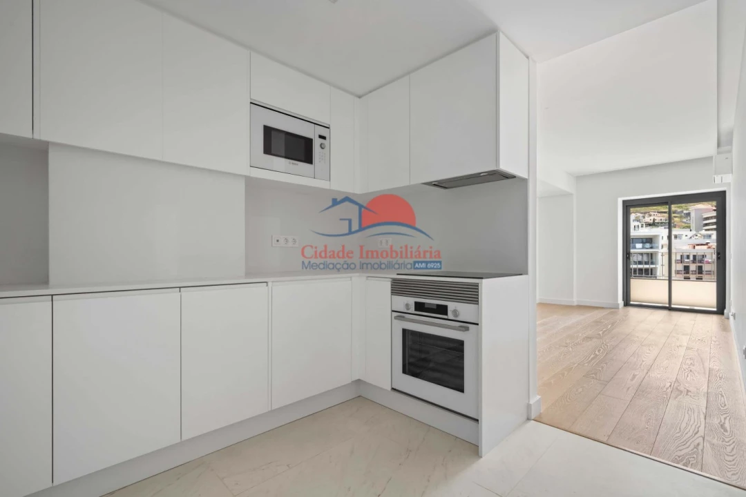 Apartamento T2 para Venda em São Martinho Foto 5