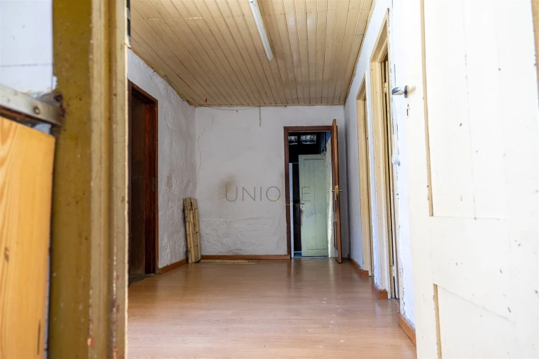 Moradia T8 para Venda em Fornos Foto 7