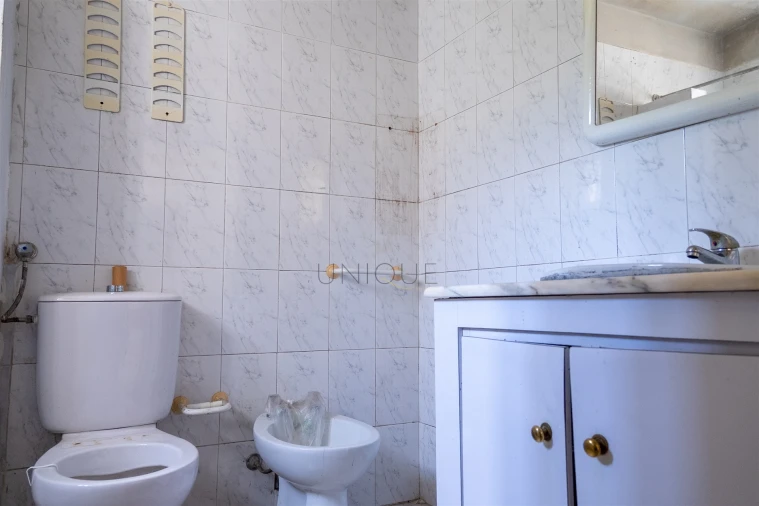 Moradia T8 para Venda em Fornos Foto 11