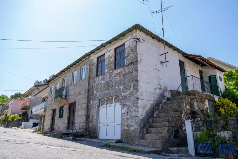 Moradia T8 para Venda em Fornos Foto 47