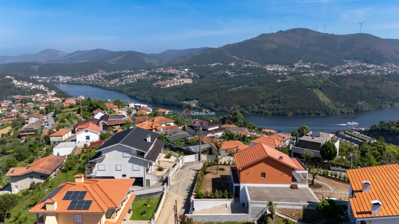 Moradia T3 para Venda em Raiva, Pedorido e Paraíso Foto 49
