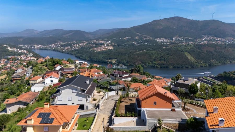 Moradia T3 para Venda em Raiva, Pedorido e Paraíso Foto 49