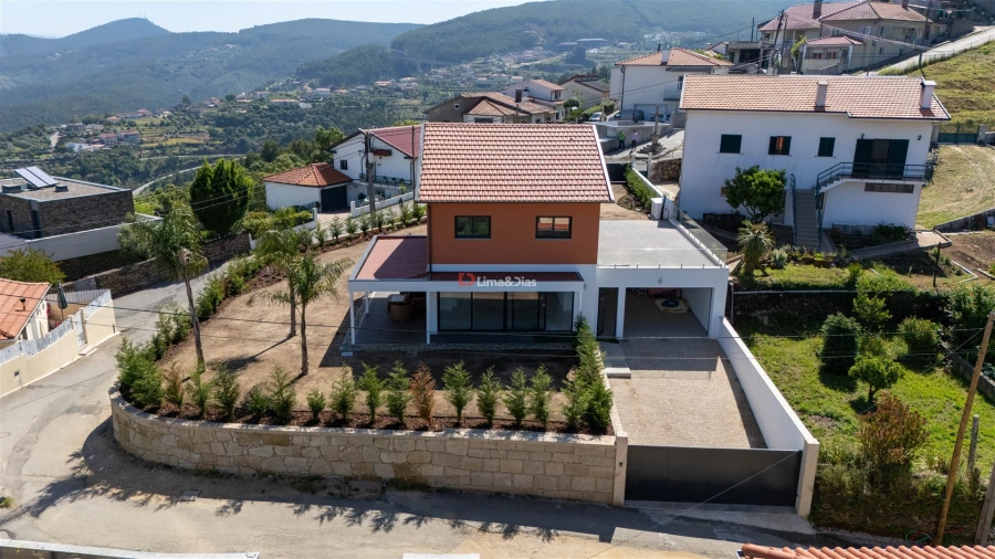 Moradia T3 para Venda em Raiva, Pedorido e Paraíso Foto 5