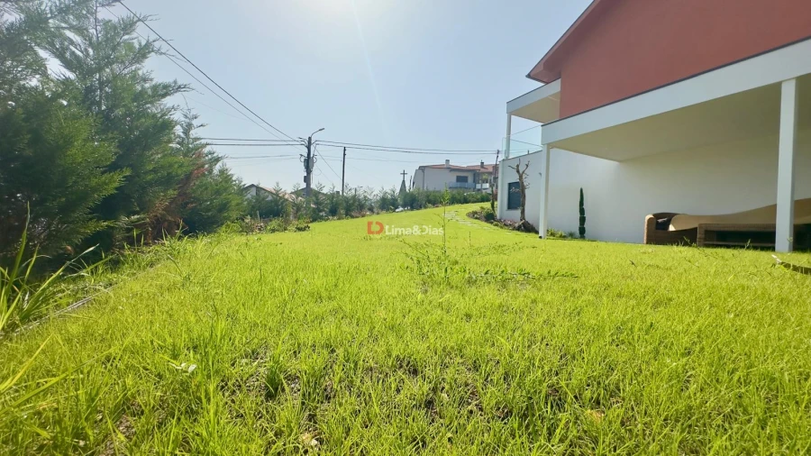 Moradia T3 para Venda em Raiva, Pedorido e Paraíso Foto 4