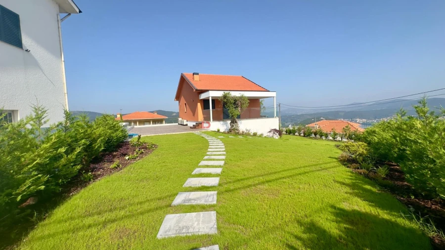 Moradia T3 para Venda em Raiva, Pedorido e Paraíso Foto 6